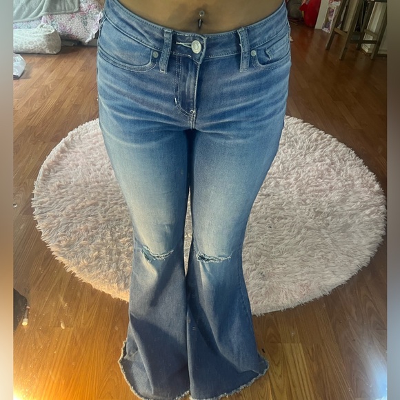 Shyanne bell bottom/flare jeans - Picture 7 of 8